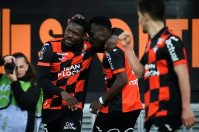 لنس يخسر أمام لوريان ويفرط في فرصة الصدارة في الدوري الفرنسي