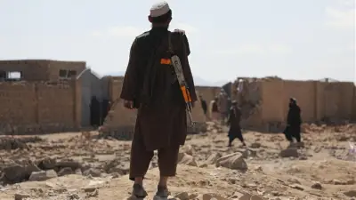 باكستان تعلن تنفيذ ضربات جوية داخل أفغانستان تستهدف مواقع طالبان وميليشيات