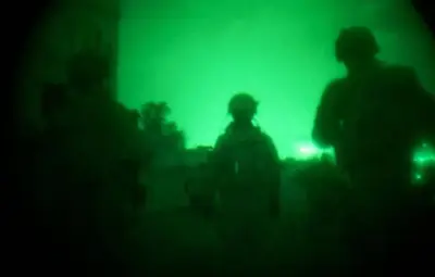 الجيش الإسرائيلي يبدأ توغلاً برياً محدوداً في جنوب لبنان وسط ضربات جوية مكثفة