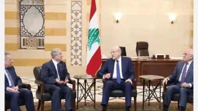 رؤساء لبنان السابقون يحذرون من توريط البلاد في حرب مدمرة ويطالبون بموقف وطني جامع