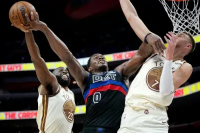 ديترويت بيستونز يتأهل أولاً من الشرقية إلى الأدوار الإقصائية في دوري كرة السلة الأميركي