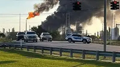 انفجار هائل يهز مصفاة نفط في تكساس ويؤدي إلى إصدار أوامر البقاء في المنازل