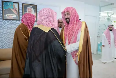 وزير العدل يستقبل قيادات ومنسوبي الوزارة للتهنئة بعيد الفطر المبارك