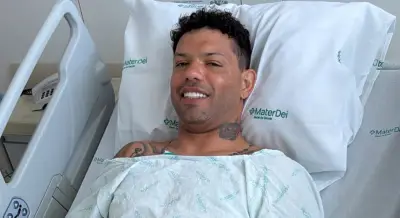 نهاية مسيرة البرازيلي كارلوس جونيور مع الشباب بعد إجراء عملية جراحية في البطن