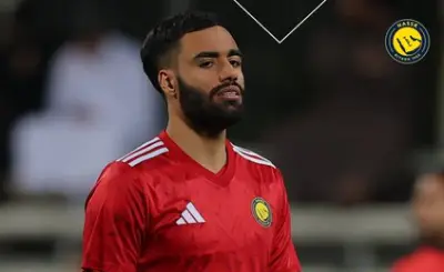 إصابة الرباط الصليبي تنهي موسم حارس النصر مبكراً وتعمق أزمة المرمى