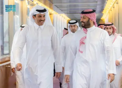 وصول أمير قطر إلى جدة واستقبال ولي العهد له في مطار الملك عبدالعزيز