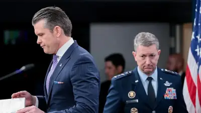 وزير الحرب الأمريكي يحذر إيران: النظام الجديد يجب أن يكون حكيماً ويبرم اتفاقاً