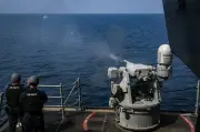 ترمب يدعو القوات الإيرانية للتسليم.. والقيادة المركزية تكشف عن استهداف أكثر من ألف موقع