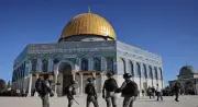 الاحتلال يواصل إغلاق المسجد الأقصى ويصعد اعتداءاته في القدس