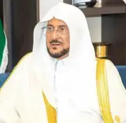 وزير الشؤون الإسلامية يوجه باستكمال الترتيبات لصلاة عيد الفطر في جميع أنحاء المملكة