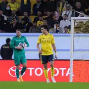 هدف سيمكان القاتل: النصر يستعيد الصدارة عبر بوابة نيوم في دوري المحترفين