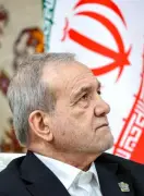 الرئيس الإيراني يتراجع عن اعتذاره لدول الخليج بعد غضب الحرس الثوري