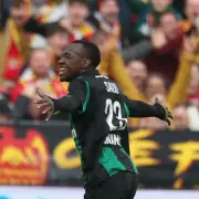 نجاحات سعود عبدالحميد تتواصل: أول لاعب سعودي يسجل في الدوري الفرنسي