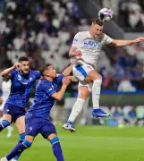 جولة يوم العلم: سفيتش يمنح الهلال فوزًا ثمينًا على الفتح في الدوري السعودي