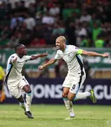 ثلاثي دوري روشن السعودي يدعم قائمة البرازيل في توقف مارس الدولي