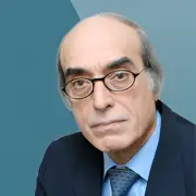 ترمب يطالب إيران باستسلام غير مشروط: تحليل تاريخي لتناقضات السلام في ظل الحروب