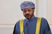 وزير خارجية عُمان يحذر من تبعات الحرب ويطرح خارطة طريق عمانية للحل الإقليمي