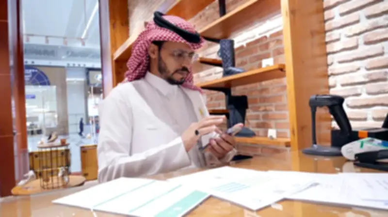 وزارة الموارد تسحب تراخيص 11 مكتب استقدام بسبب تأخير المستحقات وإهمال الشكاوى