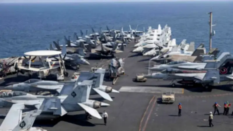 الجنود الأميركيون يستهلكون 12 ألف بيضة يومياً على حاملة طائرات