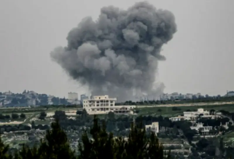 مقتل 14 شخصًا في غارات إسرائيلية على لبنان في أعنف يوم منذ الهدنة