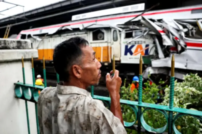 كارثة قطارات قرب جاكرتا: 14 قتيلاً و84 مصاباً في تصادم مروع