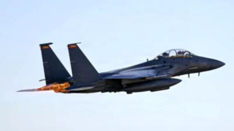 مصير الطيار الأميركي المفقود في إيران قد يعيد أزمة 1979 ويحدد مسار الحرب