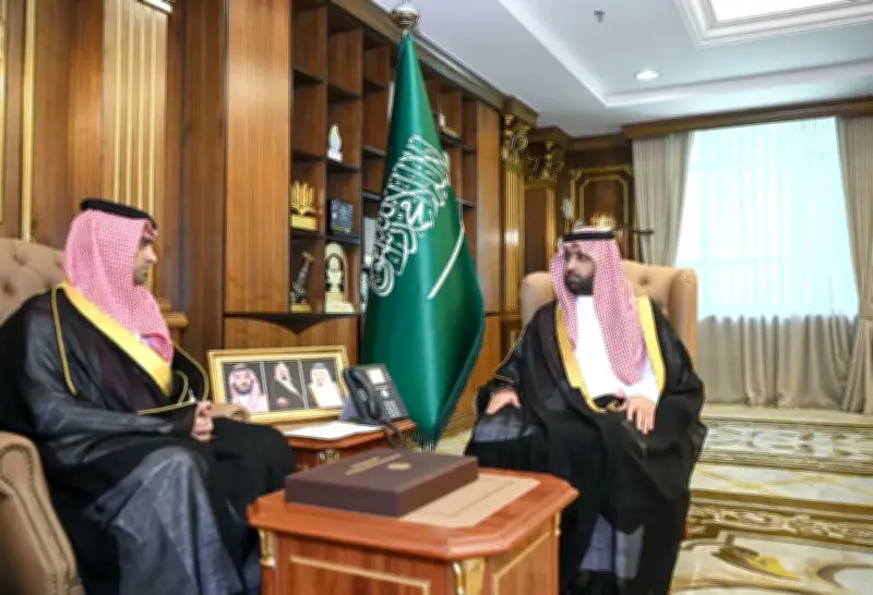 أمير جازان ونائبه يلتقيان مدير فرع المجاهدين ويطلعان على تقرير 2025