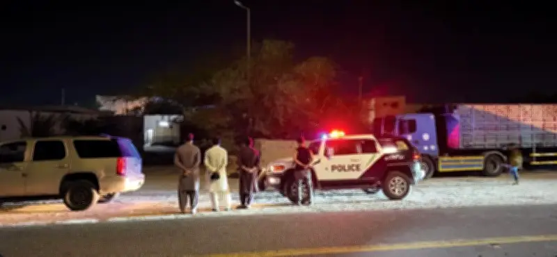 قوات أمن الحج تضبط مواطناً لنقله 3 مقيمين مخالفين لأنظمة الحج في مكة المكرمة