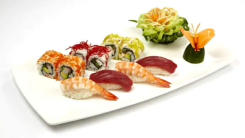 سلسلة سوشي يابانية تحقق رقماً قياسياً بشراء تونة بـ3.2 مليون دولار