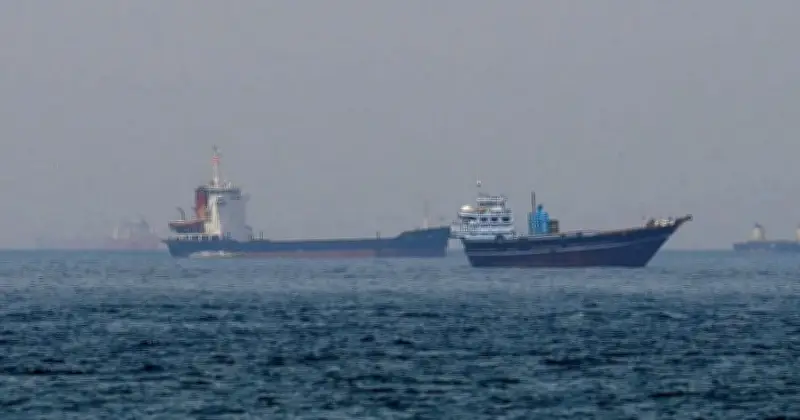 تقرير: 34 ناقلة إيرانية تخترق حصار هرمز وتحمل 9 ملايين برميل نفط