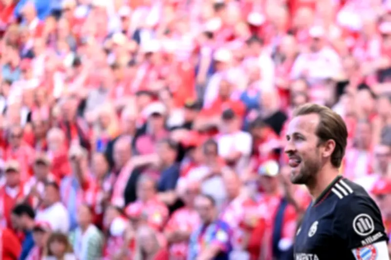 بايرن ميونيخ يعود من تخلف بثلاثية ويهزم ماينتس 4-3 قبل مواجهة سان جرمان