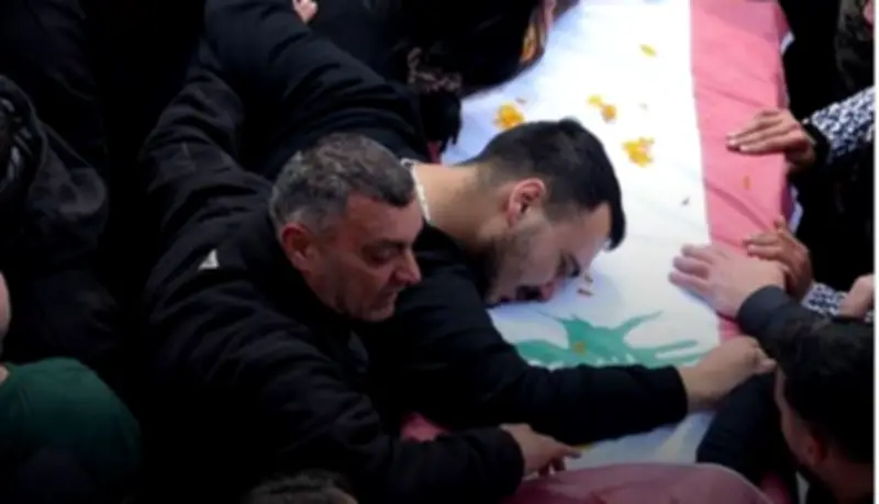 مقتل 4 في غارات إسرائيلية على جنوب لبنان وسط خرق لوقف النار