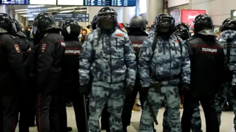 موسكو تحتجز 40 إسرائيلياً في مطارها برسالة سياسية: "عدو إيران هو عدو روسيا"