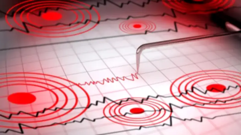 هزة أرضية بقوة 4.9 ريختر تضرب سواحل مصر بعد أيام من زلزال الغردقة