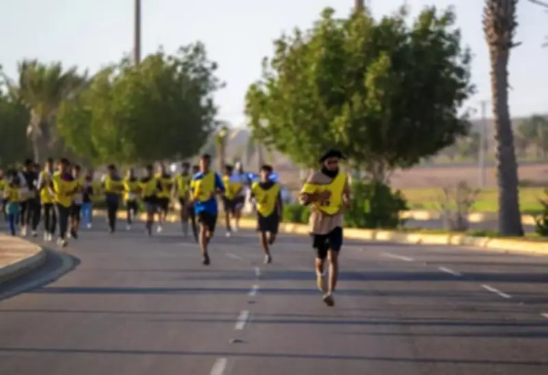 انطلاق ماراثون الوجه بمشاركة 500 متسابق على شاطئ الدرر شمال المحافظة