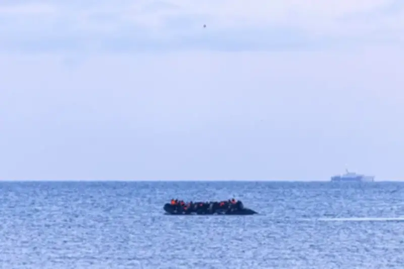 اتفاق بريطاني فرنسي بـ766 مليون يورو لضبط ملاعب الموت في المانش