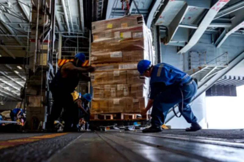 ترمب يطالب إيران بالإفراج عن 8 نساء مع تعزيزات عسكرية أمريكية وباكستان تنتظر تأكيد طهران للمفاوضات