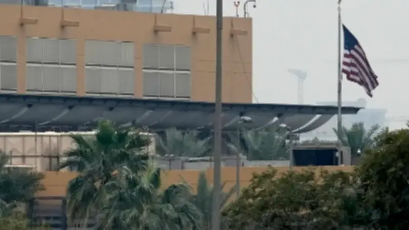 واشنطن توقف شحن الدولار للعراق وتتهم جهات حكومية بتغطية ميليشيات إيرانية