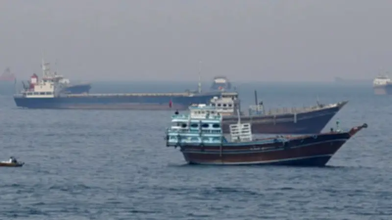 توتّرات مضيق هرمز: سفينة إيرانية تختفي وسط محاولات عبور وحصار مزدوج