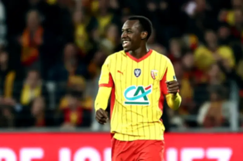 كأس فرنسا: سعود عبد الحميد يقود لنس للنهائي بتألق استثنائي