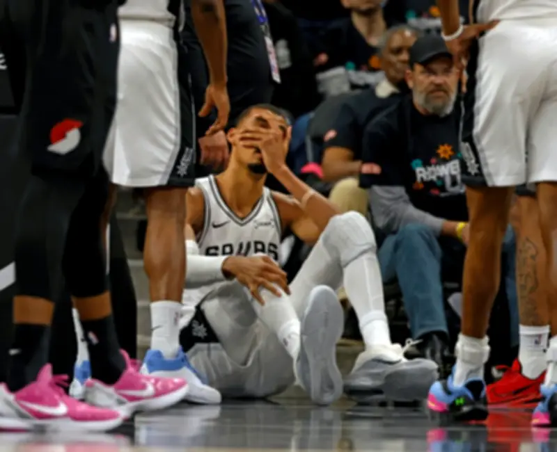 أن بي أيه: إصابة ويمبانياما تسبب خسارة مزدوجة لسبيرز في مواجهة بورتلاند