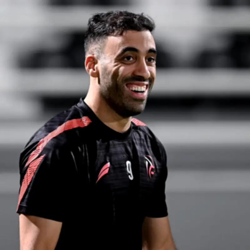 مواجهة تاريخية في نهائي دوري أبطال الخليج: أصدقاء الأمس يتحولون إلى منافسين شرسين