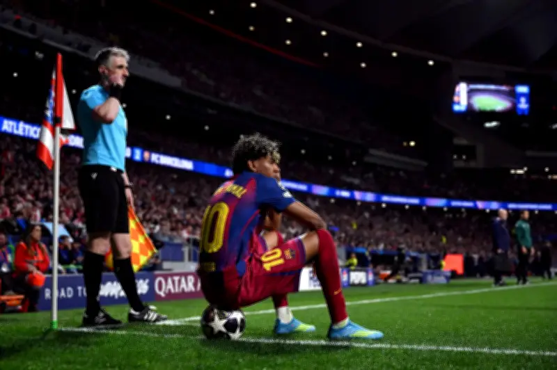 تحذير رود خوليت من استنزاف لامين جمال البدني: موهبة استثنائية في مواجهة مخاطر الإرهاق المبكر