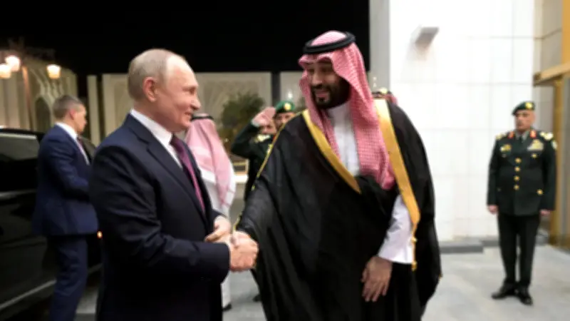 تقارب سعودي روسي تحت ضغط الحرب: شراكة تتجاوز النفط نحو مصالح استراتيجية أوسع