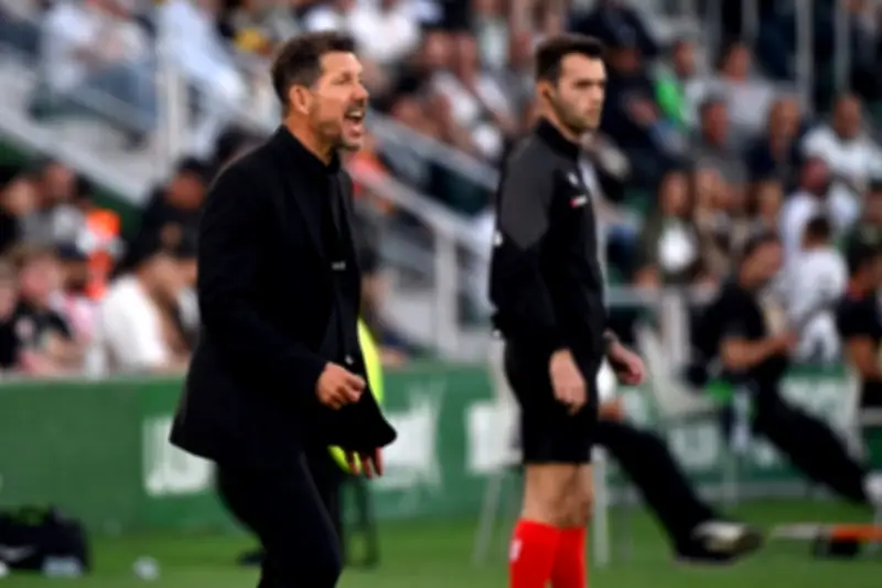 أتلتيكو مدريد يواصل انهياره بخسارة رابعة توالياً أمام إلتشي في الدوري الإسباني