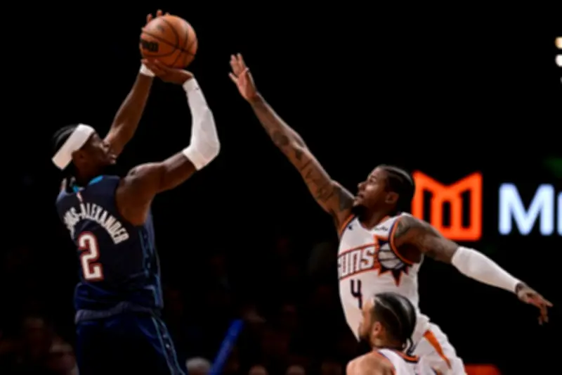 ثاندر يكتسح صنز مجدداً وبيستونز يستعيد توازنه في دوري كرة السلة الأميركي للمحترفين