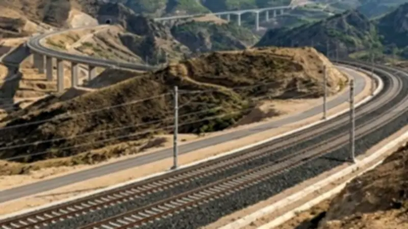 قطار الشرق السريع يعود لربط السعودية بالأناضول تجارياً