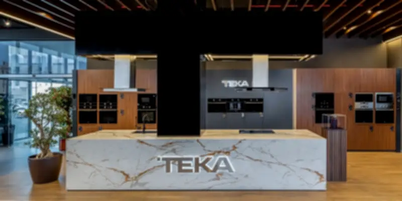 تيكا تفتتح أول صالة عرض لها في جدة بالشراكة مع عبد اللطيف جميل وكوسينتينو