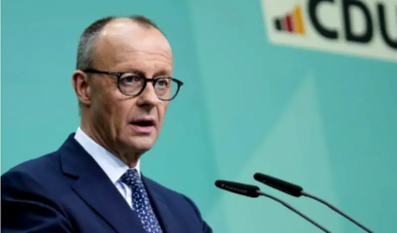 ميرتس: الاتحاد الأوروبي مستعد لتخفيف عقوبات إيران تدريجياً