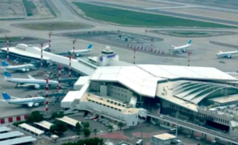 استئناف الرحلات في مطار الكويت تدريجياً اعتباراً من الغد